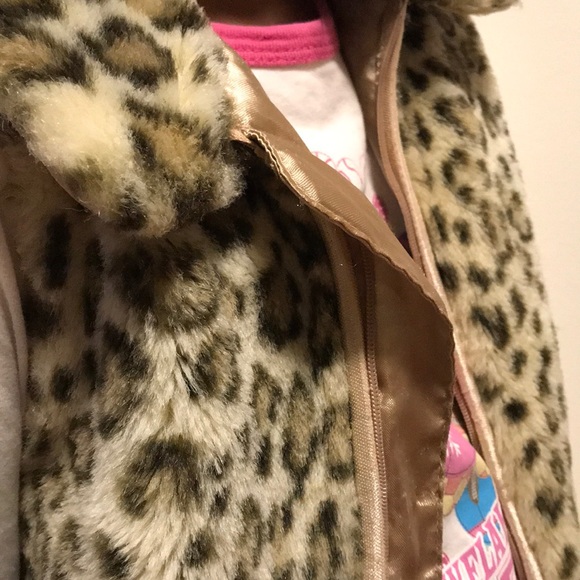 Vest - Picture 3 of 3